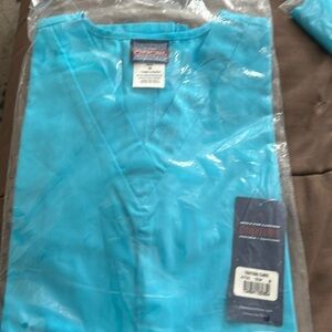 New Turquoise Cherokee Scrub V neck short sleeve